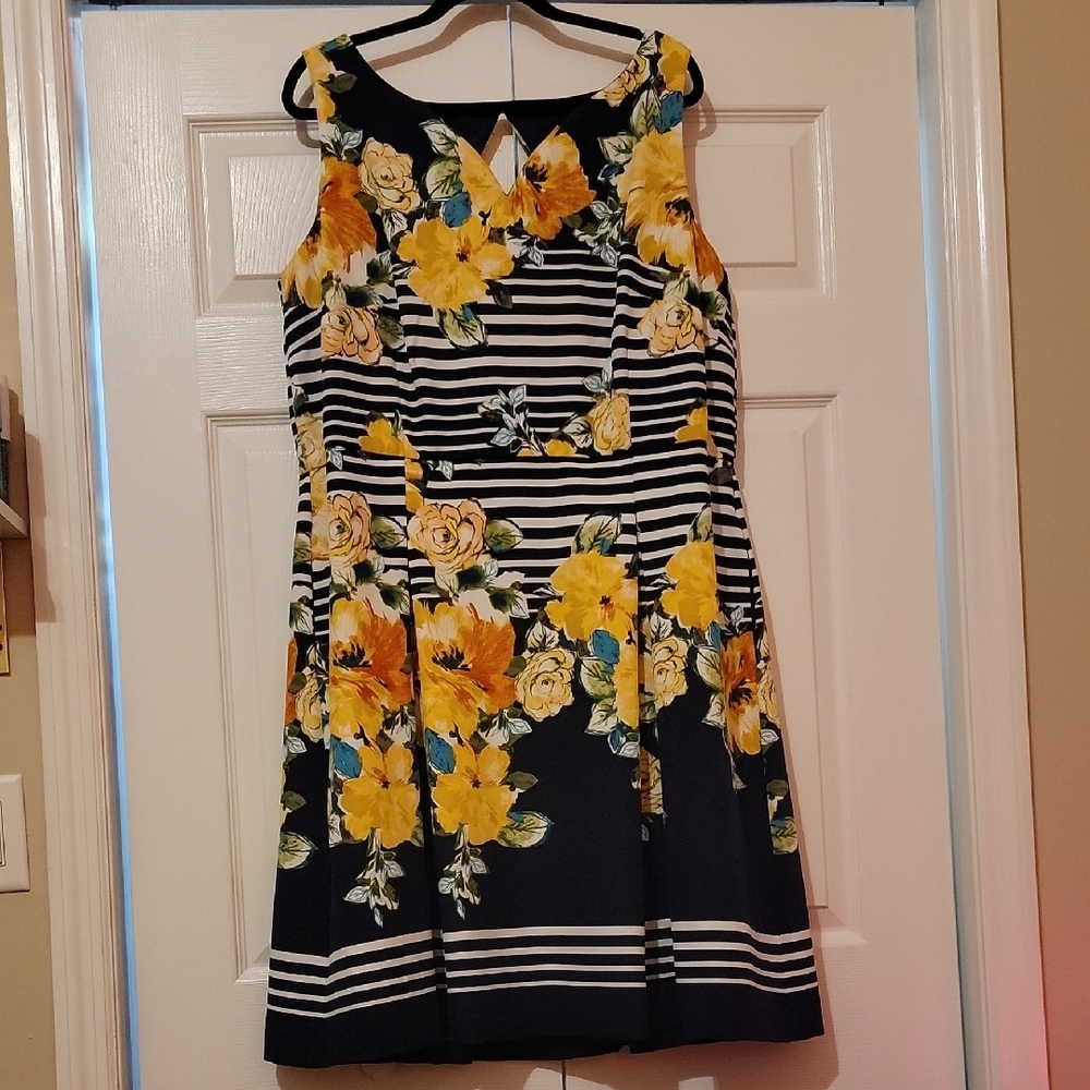 Sleeveless Navy Dress with Yellow Floral Print